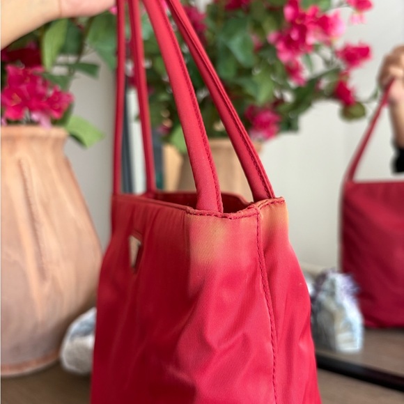 Prada Nylon Tote FINAL PRICE - Picture 5 of 15